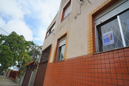 Plaquinha de apartamento à venda com 2 quartos, 80m² em Santa Tereza, Porto Alegre
