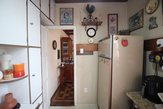 Cozinha de apartamento para alugar com 2 quartos, 150m² em Higienópolis, Porto Alegre