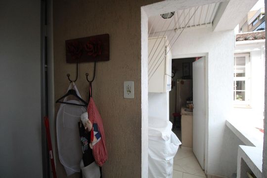 Área de Serviço de apartamento para alugar com 2 quartos, 150m² em Higienópolis, Porto Alegre