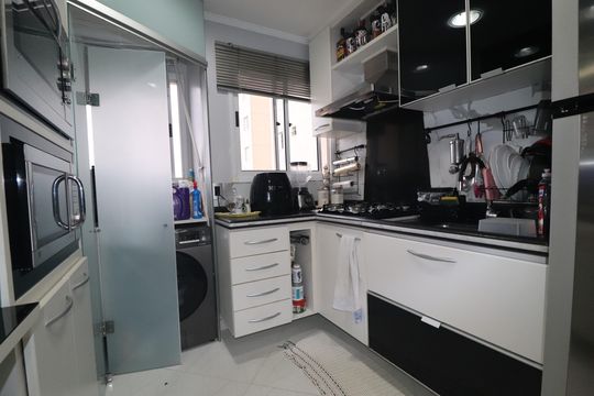 Cozinha de apartamento à venda com 1 quarto, 50m² em Vila Palmares, Santo André