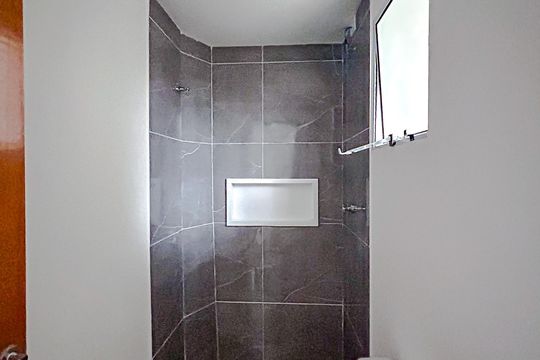Banheiro de apartamento para alugar com 2 quartos, 40m² em Vila Carrão, São Paulo