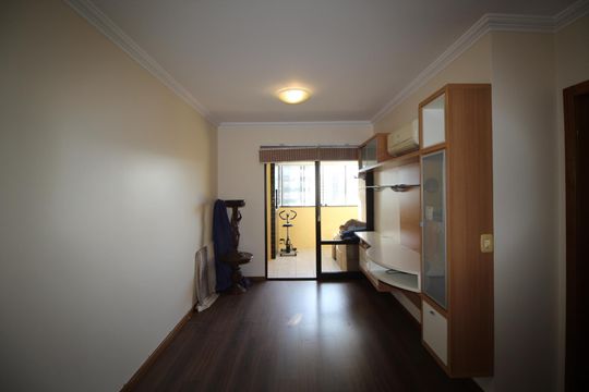 Sala de apartamento para alugar com 3 quartos, 86m² em Petrópolis, Porto Alegre