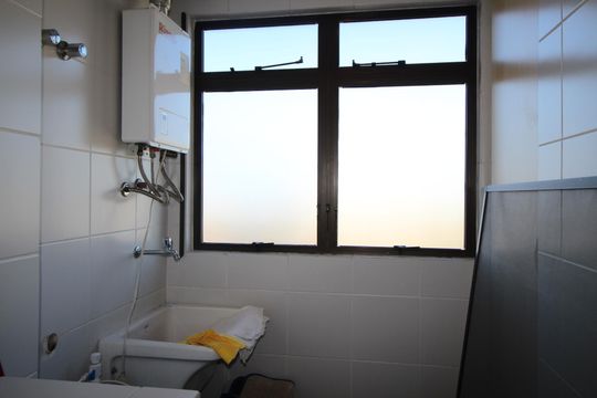 Área de Serviço de apartamento para alugar com 3 quartos, 86m² em Petrópolis, Porto Alegre
