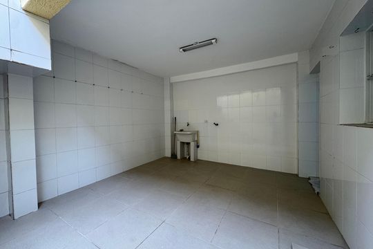 Área de Serviço de casa à venda com 3 quartos, 214m² em Umuarama, Osasco