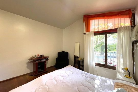 Casa à venda com 5 quartos, 250m² em Jardim Mauá, Novo Hamburgo