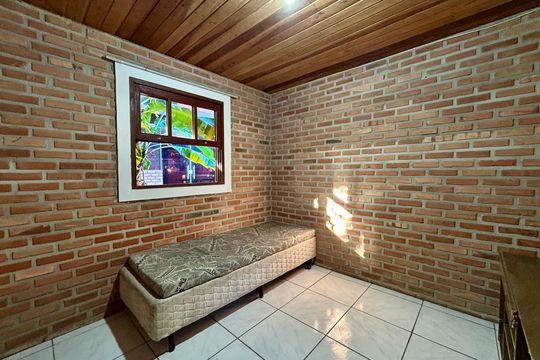 Quarto 1 de apartamento para alugar com 2 quartos, 36m² em São João do Rio Vermelho, Florianópolis
