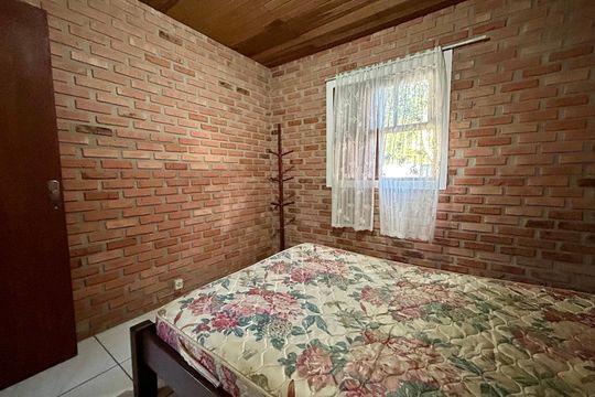 Quarto 1 de apartamento para alugar com 2 quartos, 36m² em São João do Rio Vermelho, Florianópolis