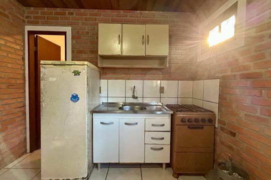 Cozinha  de apartamento para alugar com 2 quartos, 36m² em São João do Rio Vermelho, Florianópolis