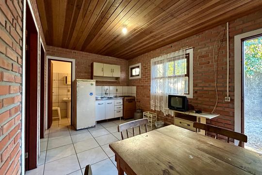 Sala de apartamento para alugar com 2 quartos, 36m² em São João do Rio Vermelho, Florianópolis