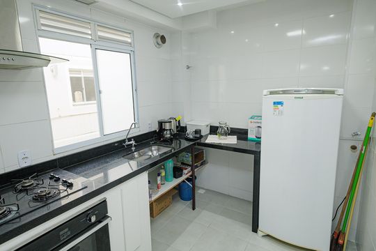 Cozinha de apartamento à venda com 2 quartos, 43m² em Campo Grande, Rio de Janeiro
