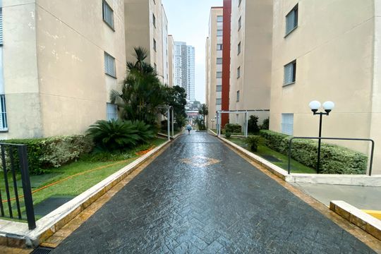 Área comum de apartamento para alugar com 3 quartos, 68m² em Vila Araguaia, São Paulo