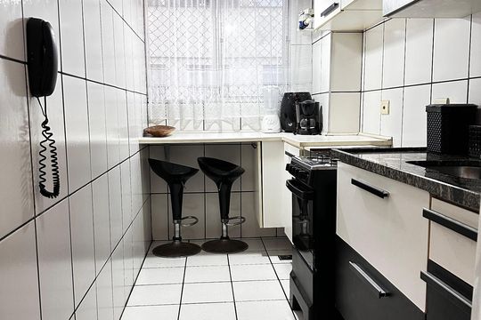 Cozinha de apartamento à venda com 3 quartos, 105m² em Jardim Santa Teresinha, São Paulo
