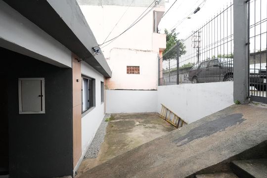 Garagem de casa à venda com 3 quartos, 270m² em Vila Linda, Santo André