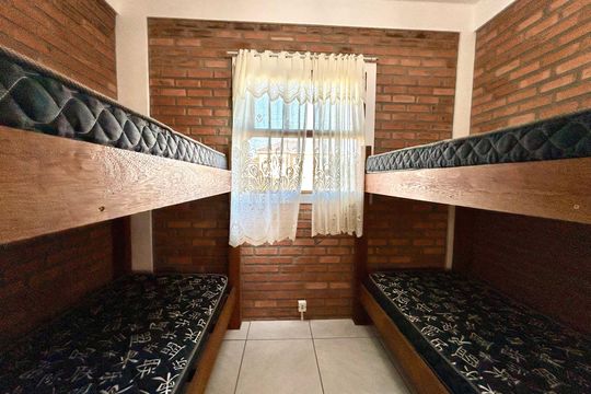 Quarto 2 de apartamento para alugar com 2 quartos, 36m² em São João do Rio Vermelho, Florianópolis