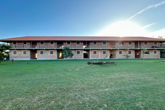 Fachada de apartamento para alugar com 2 quartos, 36m² em São João do Rio Vermelho, Florianópolis