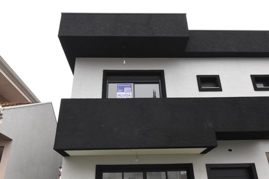 Placa de casa de condomínio à venda com 3 quartos, 211m² em Santa Felicidade, Curitiba