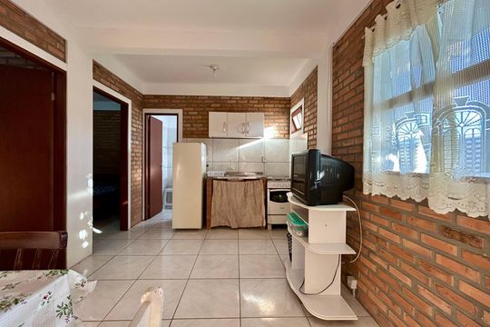 Sala de apartamento para alugar com 2 quartos, 36m² em São João do Rio Vermelho, Florianópolis
