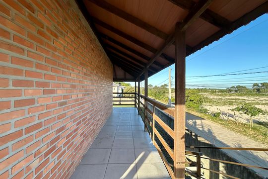 Varanda de apartamento para alugar com 2 quartos, 36m² em São João do Rio Vermelho, Florianópolis