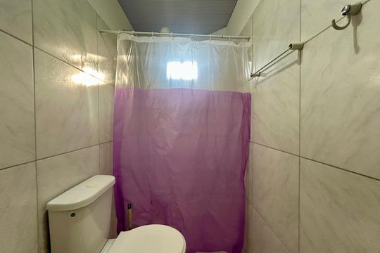 Banheiro de apartamento para alugar com 2 quartos, 36m² em São João do Rio Vermelho, Florianópolis