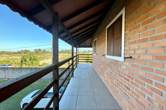 Varanda de apartamento para alugar com 2 quartos, 36m² em São João do Rio Vermelho, Florianópolis