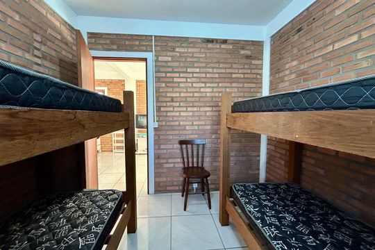 Quarto 2 de apartamento para alugar com 2 quartos, 36m² em São João do Rio Vermelho, Florianópolis