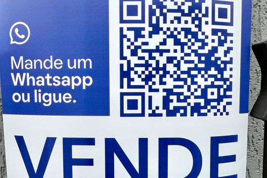Placa  de casa à venda com 3 quartos, 137m² em Pinheiros, São Paulo
