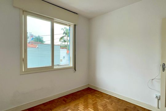 Quarto 3 de casa à venda com 3 quartos, 137m² em Pinheiros, São Paulo