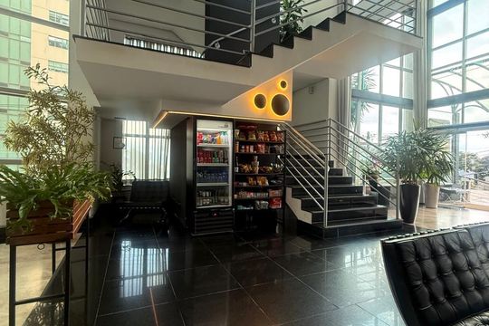 Hall de Entrada de apartamento à venda com 1 quarto, 33m² em Vila da Serra, Nova Lima
