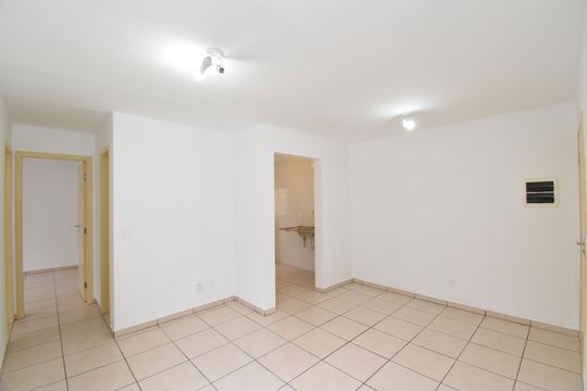 Sala de apartamento à venda com 2 quartos, 40m² em Santa Cândida, Curitiba