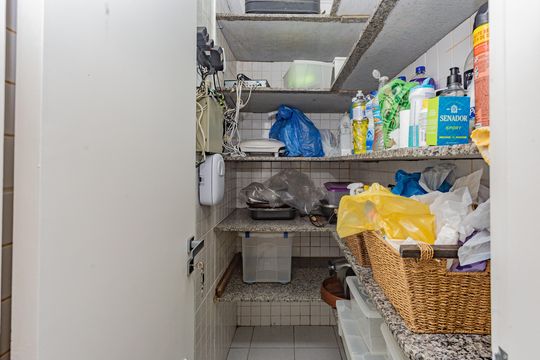 Armazén de casa à venda com 3 quartos, 255m² em Vila Brasilio Machado, São Paulo