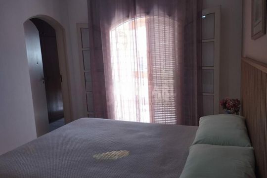 Casa à venda com 4 quartos, 180m² em Jardim Colonial, São Paulo