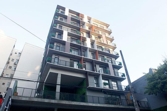 Fachada de kitnet/studio para alugar com 1 quarto, 28m² em Cidade Baixa, Porto Alegre