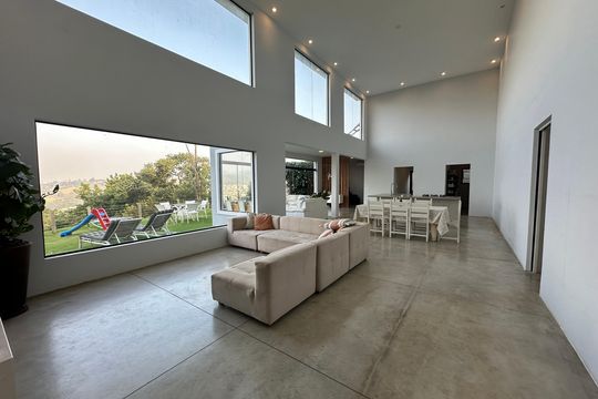 Sala de casa à venda com 3 quartos, 2967m² em Parque Vila Rica, Barueri