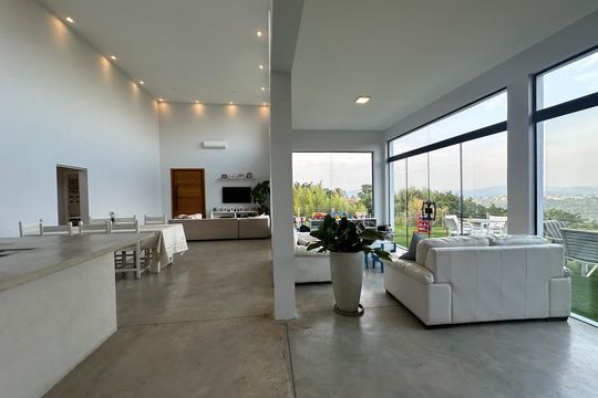 Sala de casa à venda com 3 quartos, 2967m² em Parque Vila Rica, Barueri
