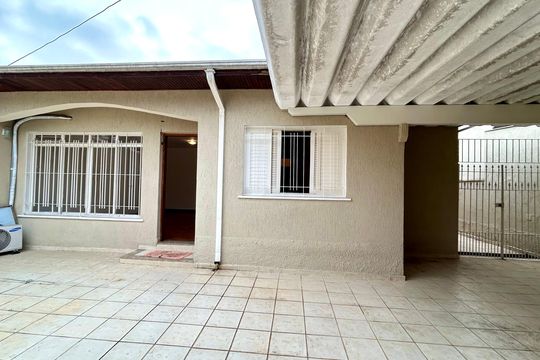 Garagem de casa para alugar com 3 quartos, 190m² em Vila Rosalia, Guarulhos