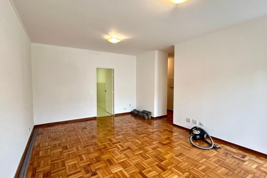 Sala de casa para alugar com 3 quartos, 190m² em Vila Rosalia, Guarulhos