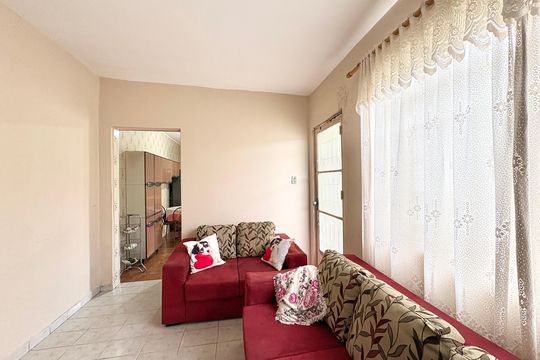 Sala de casa à venda com 2 quartos, 173m² em Vila Mangalot, São Paulo