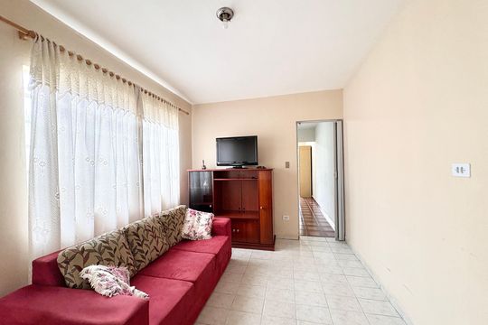 Casa à venda com 2 quartos, 173m² em Vila Mangalot, São Paulo