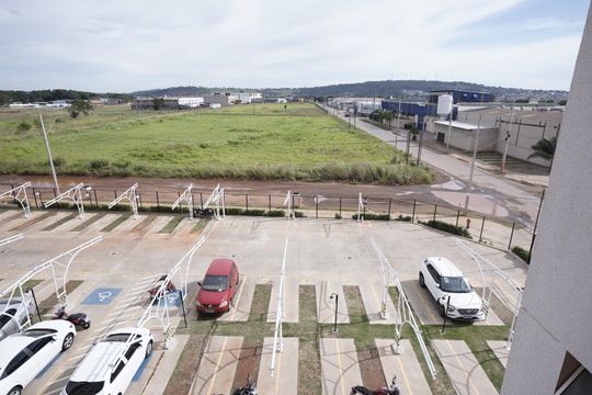 Apartamento à venda com 2 quartos, 57m² em Parque Oeste Industrial, Goiânia