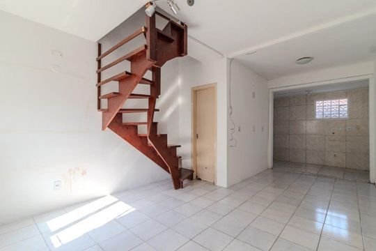 Casa de Condomínio à venda com 2 quartos, 54m² em Tristeza, Porto Alegre