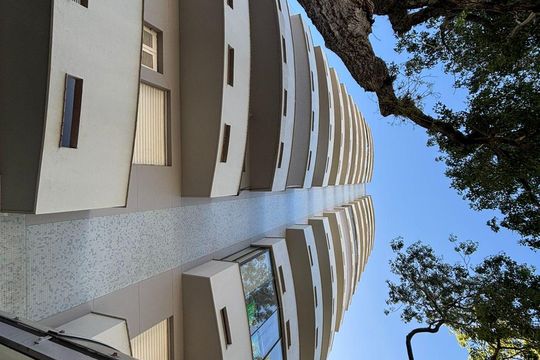 Fachada de apartamento à venda com 5 quartos, 350m² em Floresta, Porto Alegre