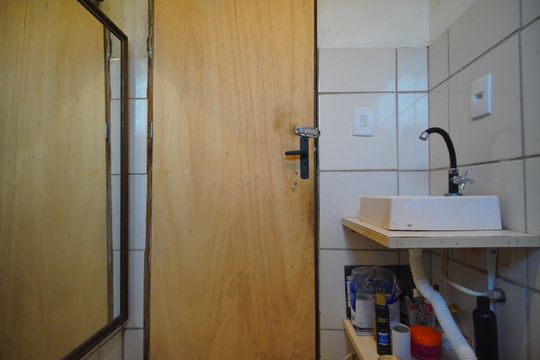 Banheiro de casa à venda com 2 quartos, 80m² em Campina, São Leopoldo