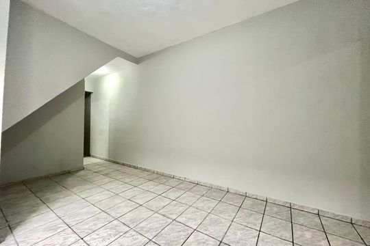 Sala de casa para alugar com 2 quartos, 80m² em Vila da Saúde, São Paulo
