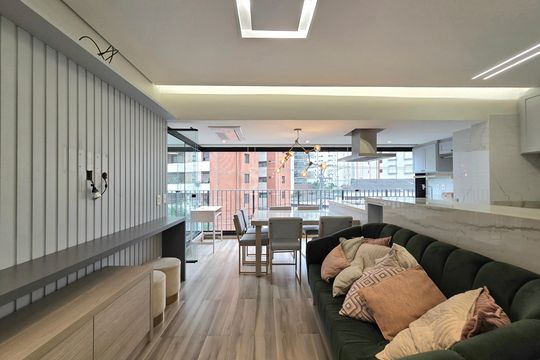 Sala de apartamento à venda com 2 quartos, 82m² em Vila Olímpia, São Paulo