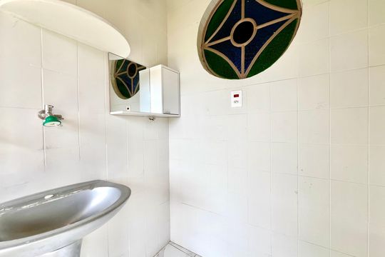 Área de Serviço de casa à venda com 4 quartos, 490m² em Glória, Belo Horizonte