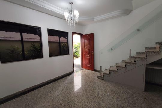 Casa à venda com 2 quartos, 95m² em Chácara Mafalda, São Paulo
