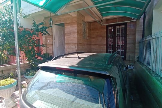 Área externa de casa de condomínio à venda com 3 quartos, 100m² em Espírito Santo, Porto Alegre