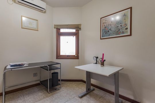 Quarto de casa à venda com 3 quartos, 204m² em Rubem Berta, Porto Alegre