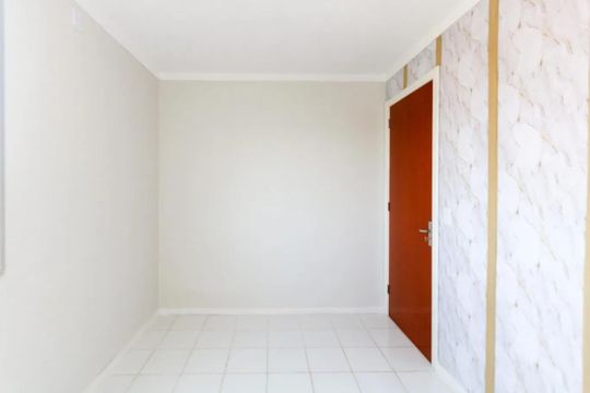 Quarto 2 de apartamento para alugar com 2 quartos, 47m² em Guajuviras, Canoas