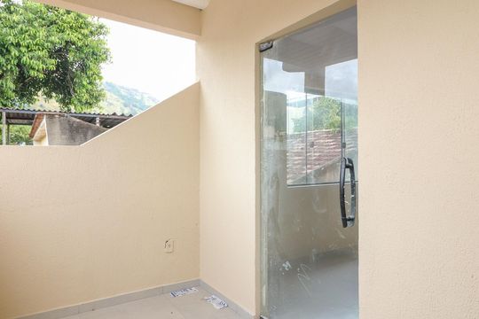 Varanda de casa para alugar com 1 quarto, 30m² em Padre Miguel, Rio de Janeiro